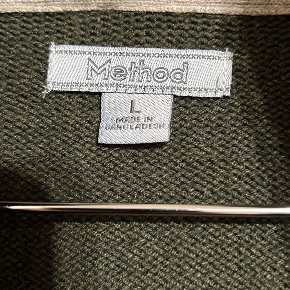 Method sweater size Large. - Picture 5 of 9